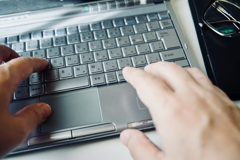 ブログ　40代副業イメージ　キーボード